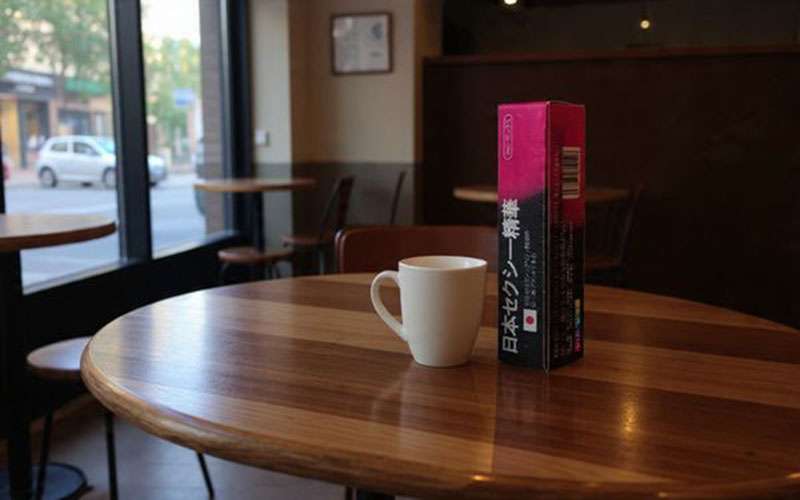 Pha thuốc kích nữ Japan với đồ uống